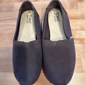 TOMS Women's Charcoal Canvas Flats